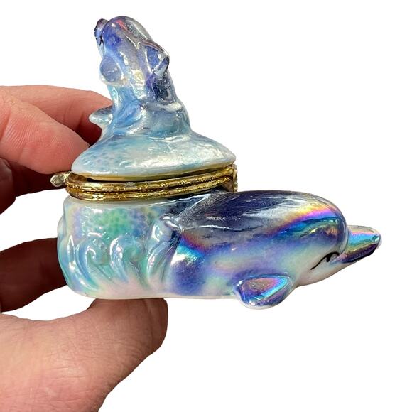 Vintage Dolphin Trinket Box Iridescent Glazed Hinged Beach Florida Nautical Sea - Picture 3 of 16